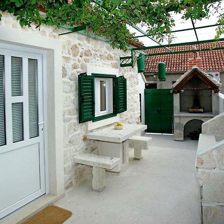 Apartment Menego A2 Bol-Center, Croatia 外观 照片