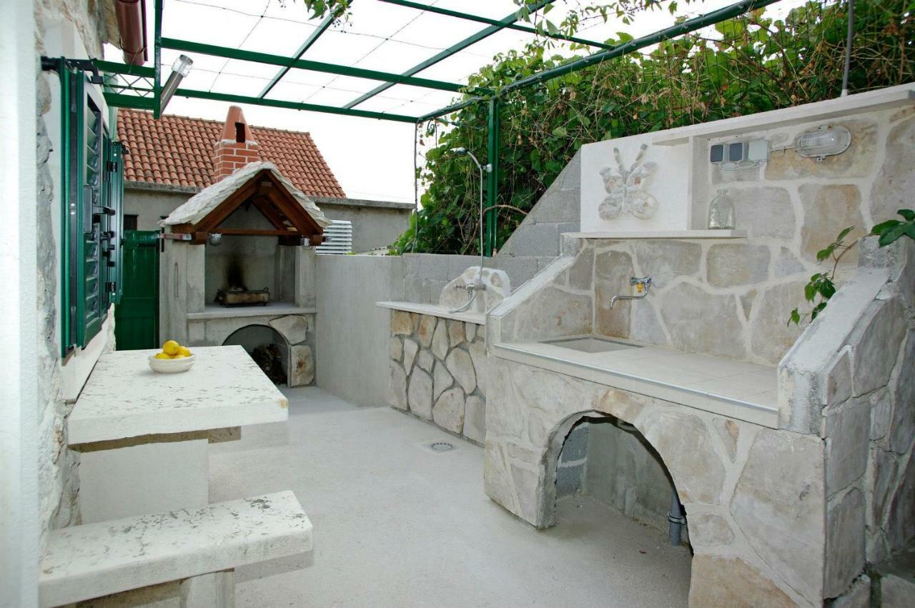 Apartment Menego A2 Bol-Center, Croatia 外观 照片